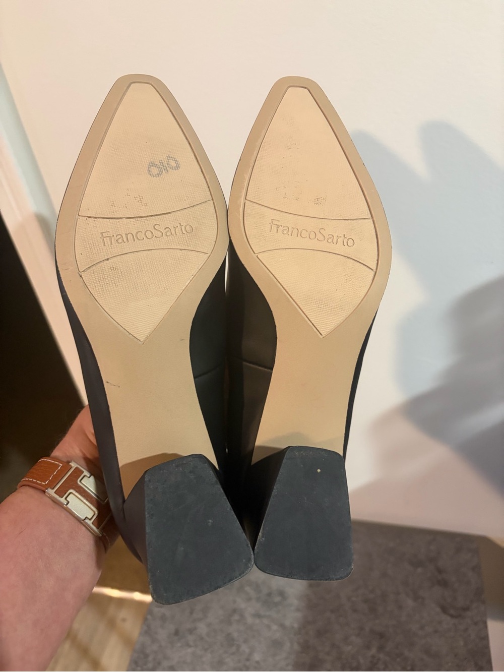 Franco Sarto Black Leather Pointed-Toe Mid Heel Pumps - Picture 8 of 8